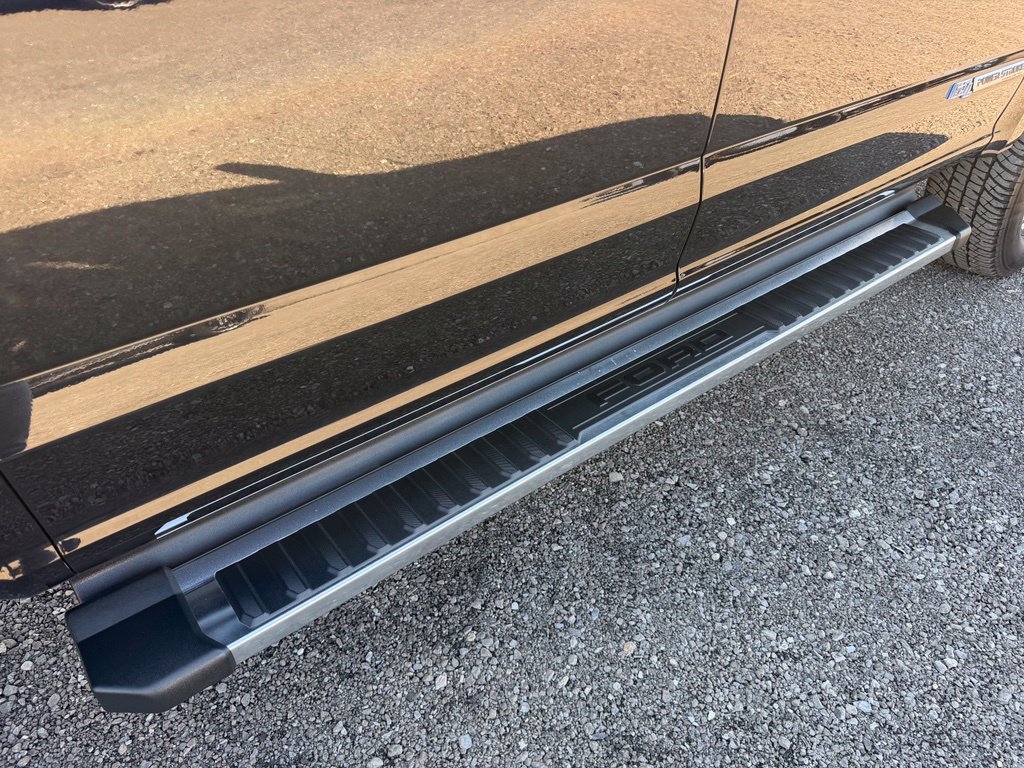 Used 2022 Ford F350 Lariat w/ Chrome Package AWD/4WD image 21