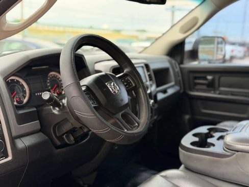 Used 2016 RAM 1500 Tradesman AWD/4WD image 17