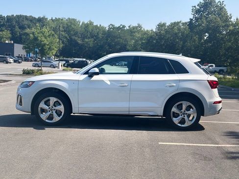Used 2023 Audi Q5 2.0T Premium Plus w/ Premium Plus Package AWD/4WD image 3