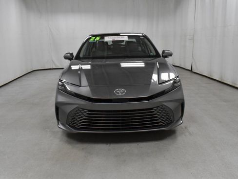 Certified 2025 Toyota Camry XLE image 4