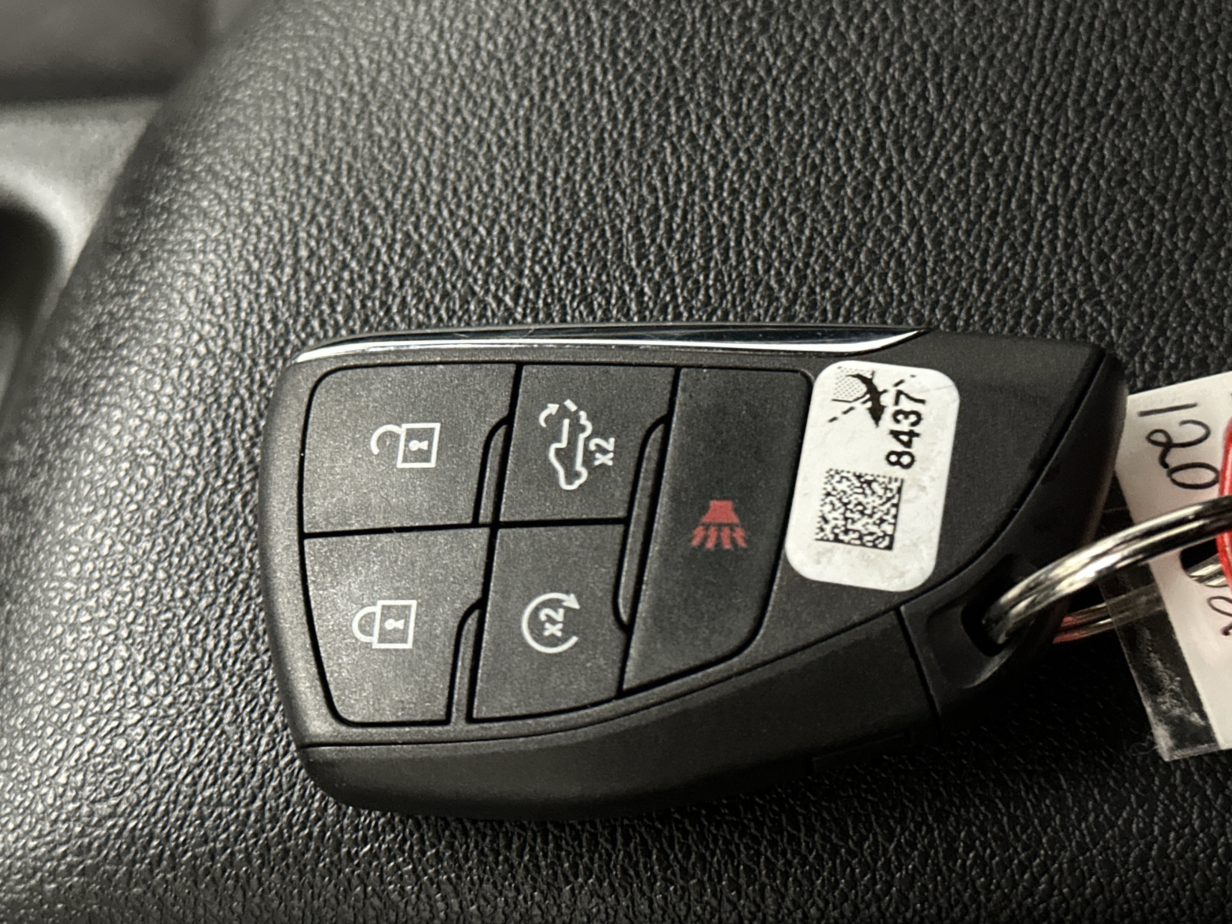 Used 2024 Chevrolet Silverado 1500 LT AWD/4WD image 39