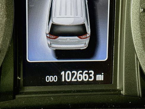 Used 2016 Toyota Sienna XLE w/ XLE Navigation Package FWD image 19