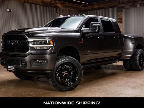 Used 2024 RAM 3500 Laramie w/ Night Edition image 4