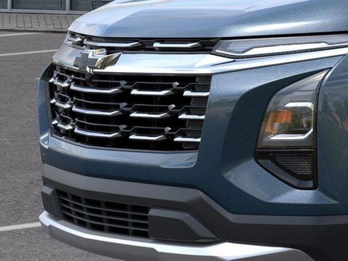 New 2026 Chevrolet Equinox LT image 13