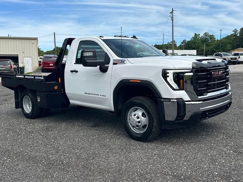 New 2026 GMC Sierra 3500 Pro w/ Convenience Package AWD/4WD image 4