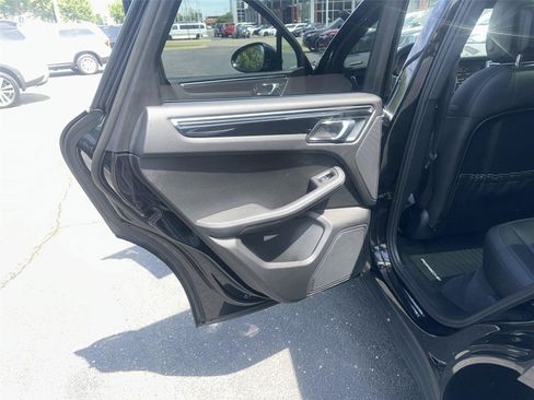 Used 2016 Porsche Macan S AWD/4WD image 22