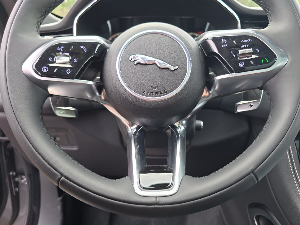 New 2026 Jaguar F-PACE R-Dynamic S AWD/4WD image 40