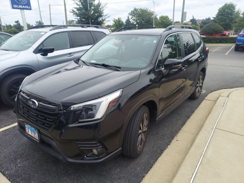 Used 2023 Subaru Forester Limited AWD/4WD image 4