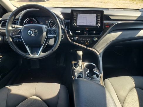 Used 2023 Toyota Camry LE image 27