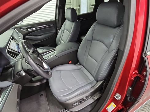 Used 2024 Buick Enclave Essence FWD image 28