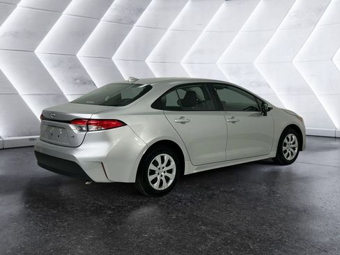 Used 2024 Toyota Corolla LE image 4