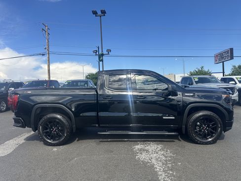 Used 2025 GMC Sierra 1500 Elevation AWD/4WD image 10