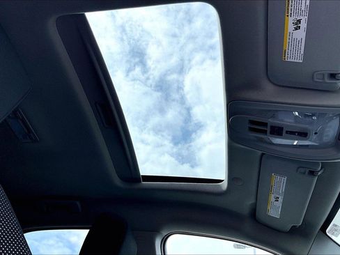 Used 2014 Chevrolet Equinox LT image 23