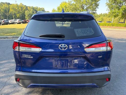 Used 2023 Toyota Corolla Cross LE FWD image 6