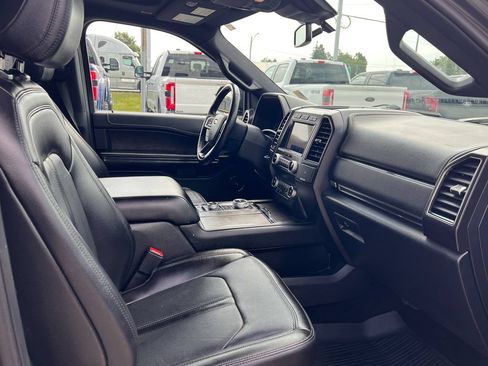Used 2021 Ford Expedition Max Limited AWD/4WD image 19