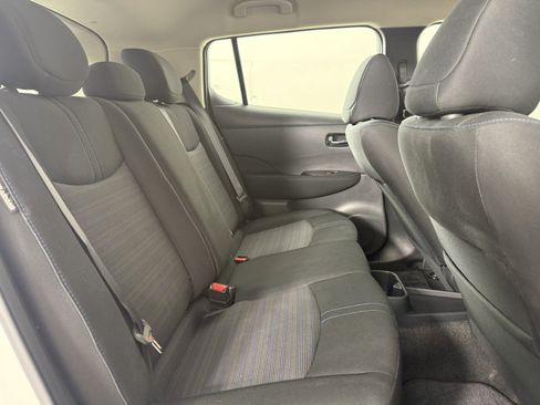 Used 2025 Nissan Leaf S FWD image 13