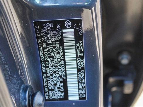 Used 2015 Toyota Prius Two image 40