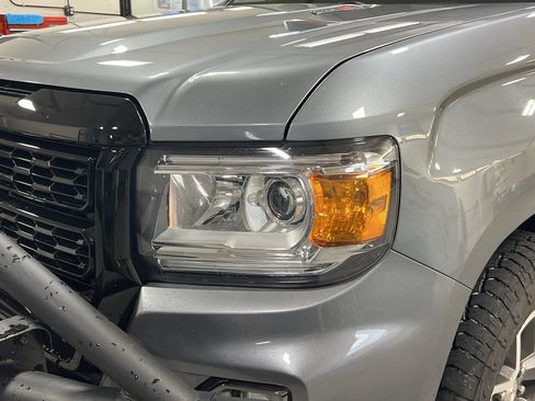 Used 2022 GMC Canyon AT4 AWD/4WD image 9