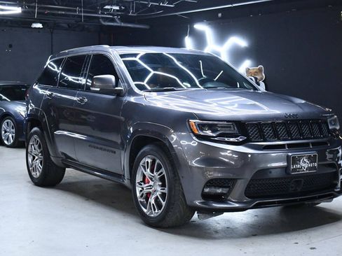 Used 2020 Jeep Grand Cherokee SRT AWD/4WD image 8