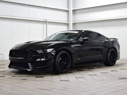Used 2020 Ford Mustang Shelby GT350 w/ Technology Package image 3