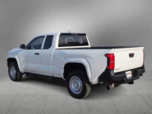 Certified 2025 Toyota Tacoma SR w/ Towing Package AWD/4WD image 6