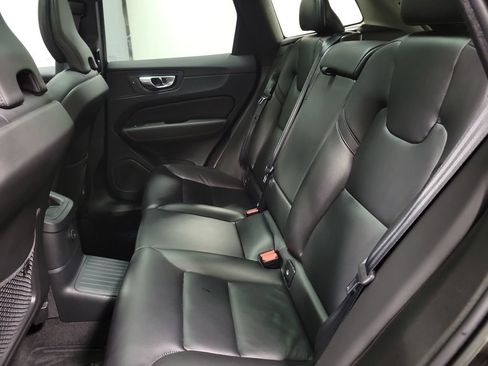 Used 2023 Volvo XC60 T8 Core AWD/4WD image 27