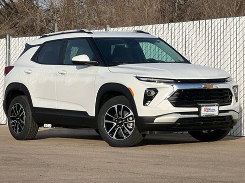 New 2026 Chevrolet TrailBlazer LT w/ Convenience Package image 2