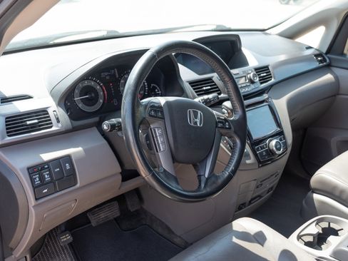 Used 2014 Honda Odyssey EX-L image 9