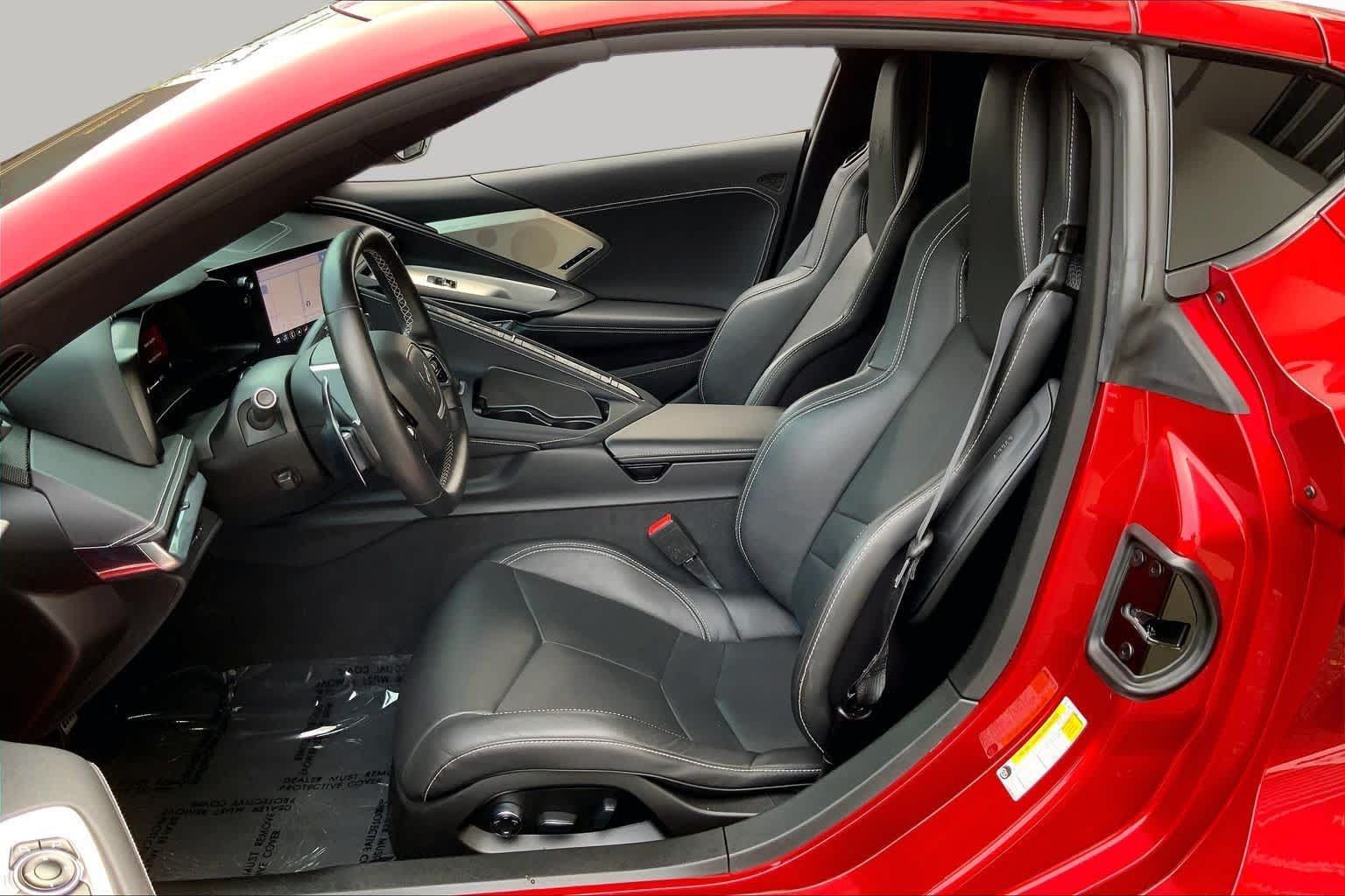 Used 2021 Chevrolet Corvette Stingray Preferred Cpe w/ Z51 Performance Package RWD image 8