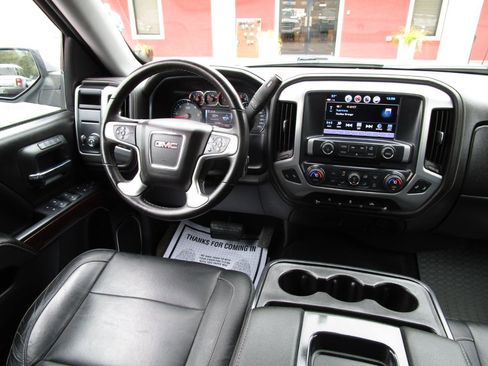 Used 2018 GMC Sierra 1500 SLT image 9