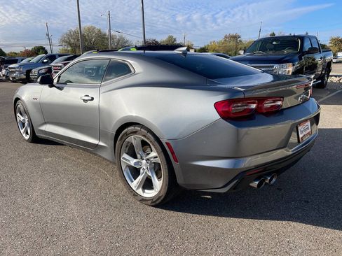 Used 2020 Chevrolet Camaro LT RWD image 3
