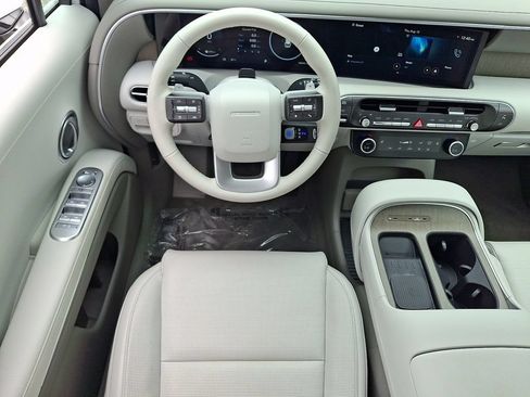 Used 2026 Hyundai Palisade SEL FWD image 12