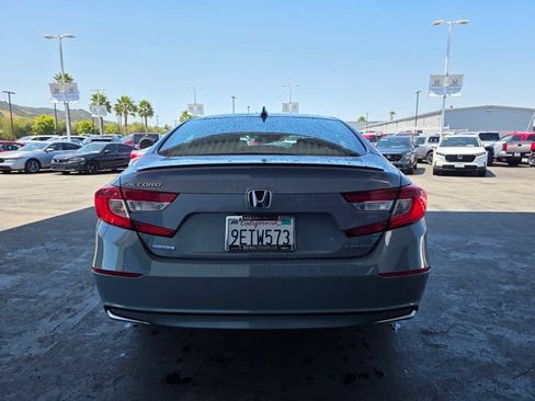 Used 2022 Honda Accord Sport image 11