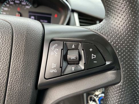 Used 2019 Chevrolet Trax LS image 16