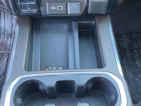 Used 2023 GMC Sierra 3500 SLT w/ SLT Premium Package image 20