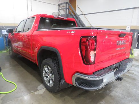 Used 2023 GMC Sierra 1500 SLE AWD/4WD image 4