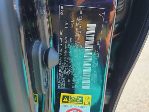 Used 2018 Toyota Highlander XLE FWD image 38