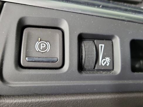 Certified 2024 Cadillac XT5 Premium Luxury FWD image 30