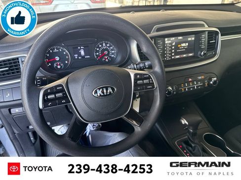 Used 2020 Kia Sorento LX FWD image 14