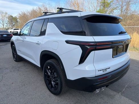 New 2026 Chevrolet Traverse LT w/ Midnight/Sport Edition image 4