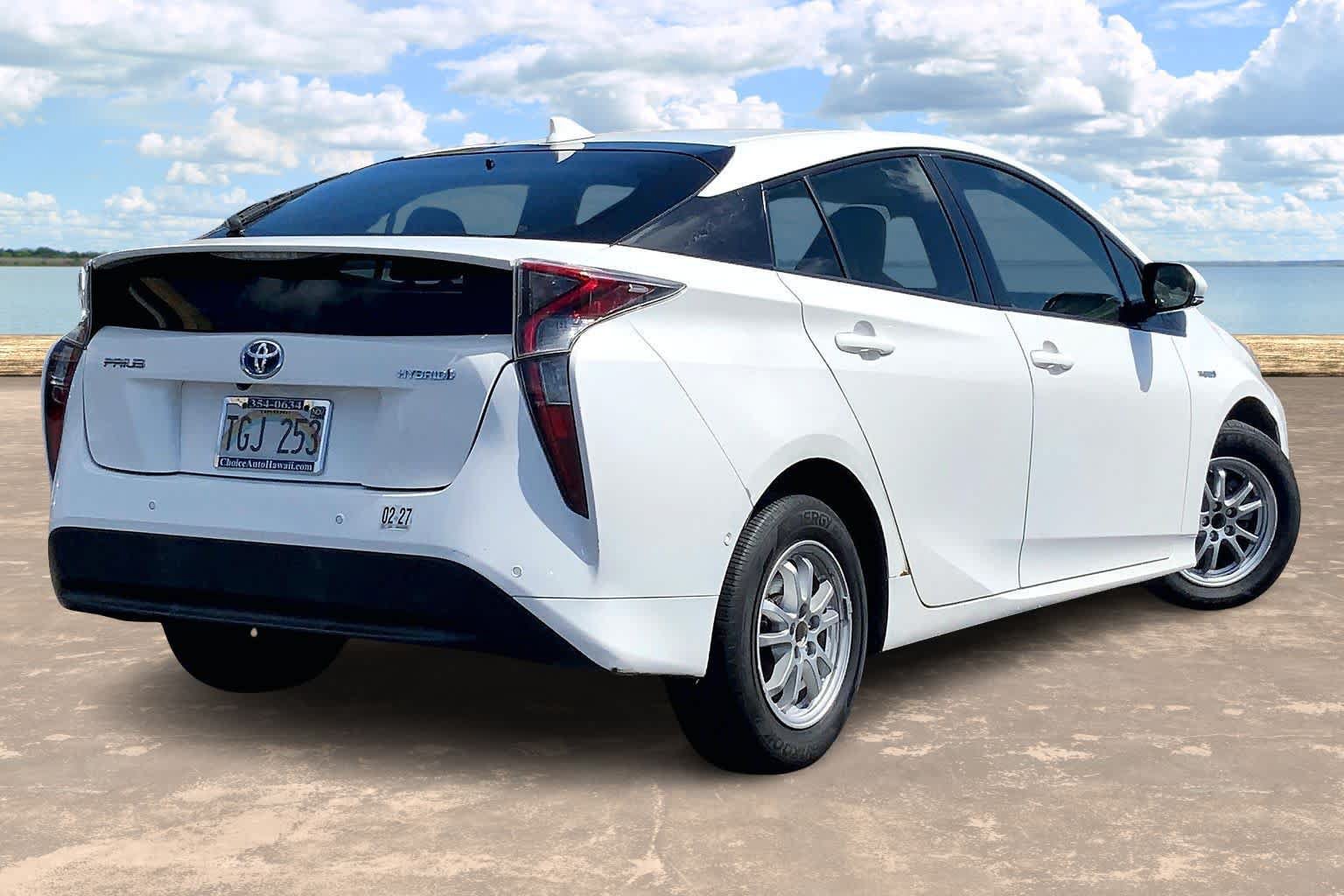 Used 2018 Toyota Prius One FWD image 22