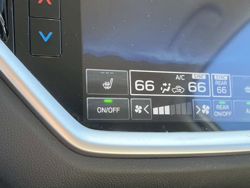 Certified 2024 Subaru Ascent Premium w/ Convenience Package image 33