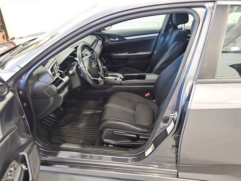 Used 2019 Honda Civic Sport image 5