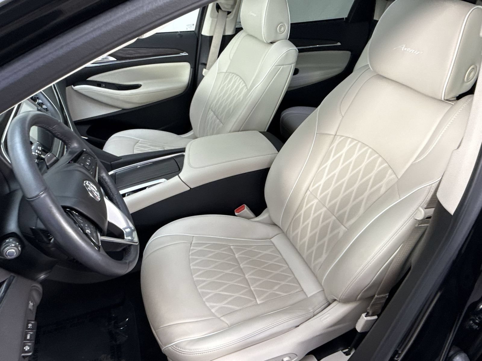 Used 2024 Buick Enclave Avenir w/ Trailering Package, 5000 lbs. AWD/4WD image 19