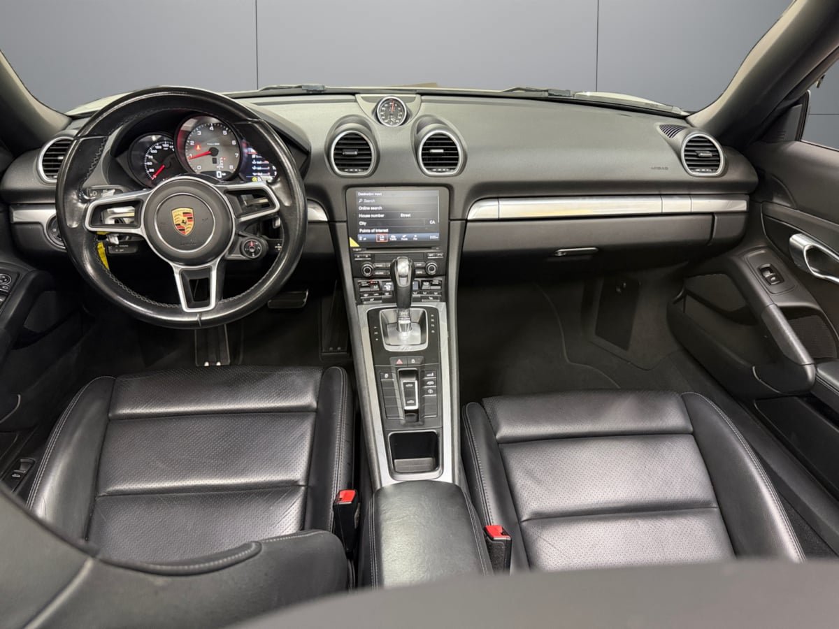 Used 2021 Porsche 718 Boxster S RWD image 12
