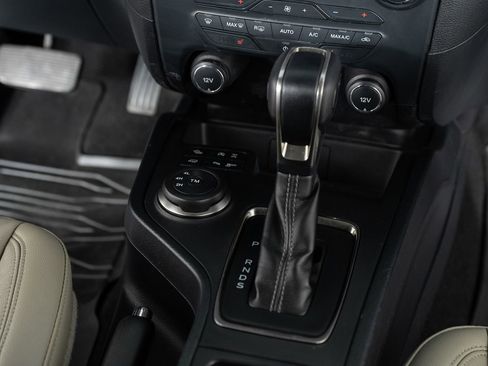 Used 2019 Ford Ranger Lariat w/ Equipment Group 501A Mid image 38