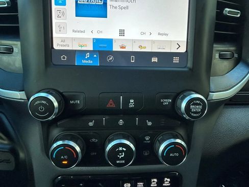 Used 2022 RAM 3500 Big Horn w/ Level C Equiment Group image 21