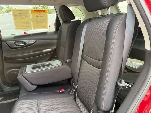 Used 2017 Nissan Rogue S w/ S Family Package FWD image 10