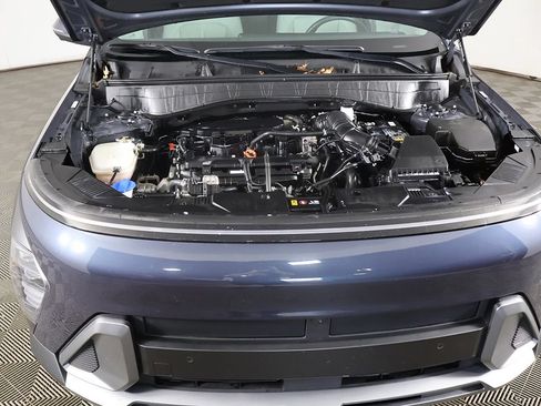 Used 2025 Hyundai Kona Limited AWD/4WD image 21