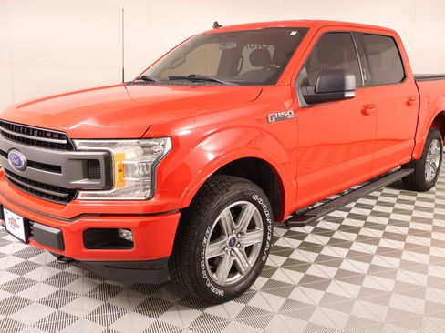 Used 2019 Ford F150 XLT w/ Equipment Group 302A Luxury AWD/4WD image 12
